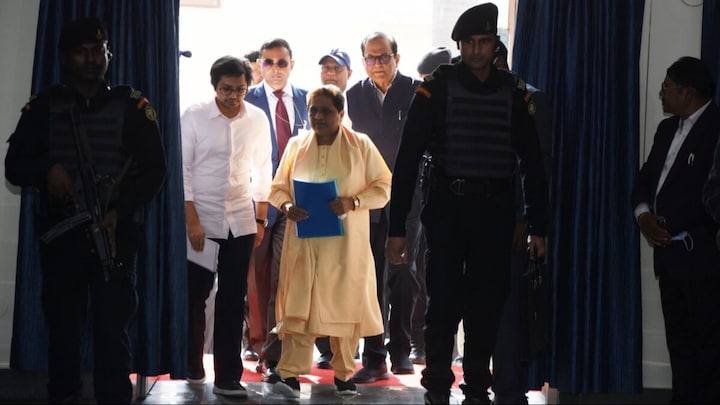 मायावती के भतीजे आकाश आनंद को मिली Y कैटेगिरी की सुरक्षा, लोकसभा चुनाव से पहले मोदी सरकार का फैसला UP Tak