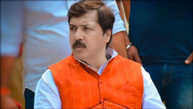 गवाह पलट गए थे पर एक वॉट्सऐप मैसेज ने पलट दिया धनंजय सिंह का पूरा खेल! आखिर क्या था उसमें? Dhananjay Singh