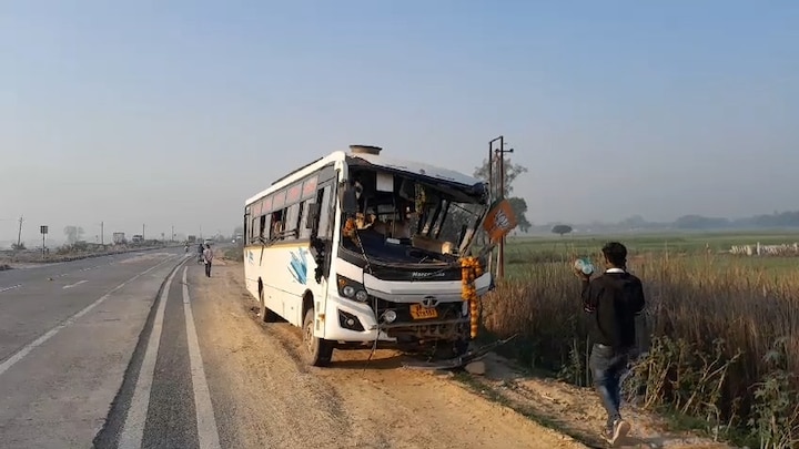 Jaunpur: अयोध्या दर्शन के लिए जा रही BJP कार्यकर्ताओं से भरी बस का हुआ एक्सीडेंट, एक की मौत UP Tak