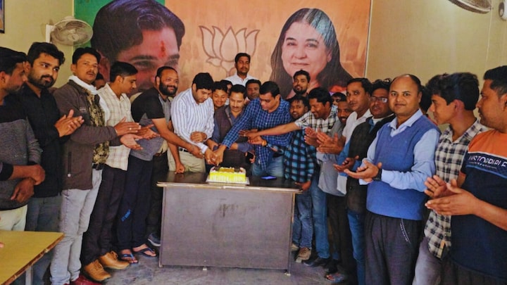 समर्थकों ने किया ऐसा काम, हर कोई हैरान! पीलीभीत से फिर भाजपा के टिकट पर चुनाव लड़ेंगे वरुण? UP Tak