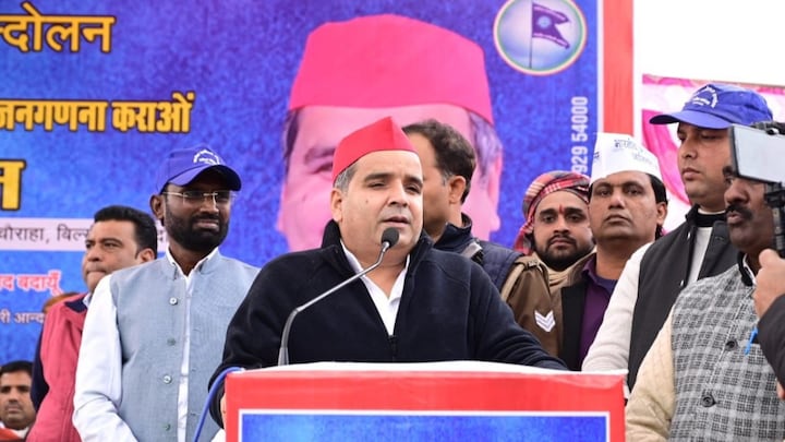 लोकसभा चुनावों के लिए सपा की एक और लिस्ट आई, अखिलेश यादव ने भाई धर्मेंद्र को इस सीट से उतारा Dharmendra Yadav