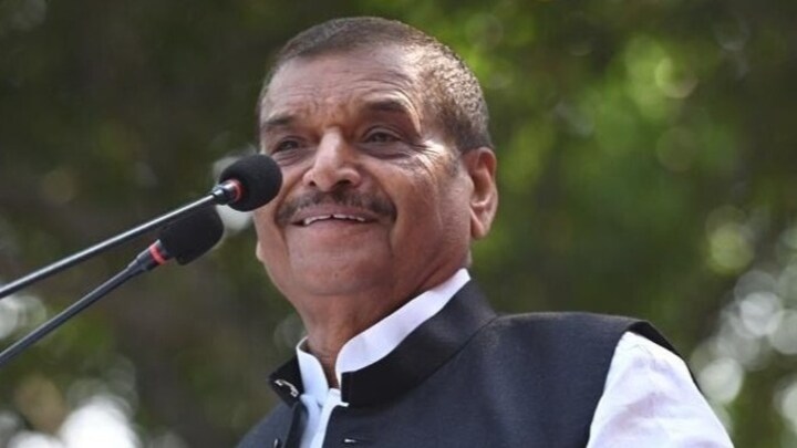 शिवपाल ने वोट मांगते हुए बदायूं की जनता को तगड़ा धमका दिया! वीडियो हुआ वायरल, खूब मचा बवाल Shivpal Singh Yadav, UP Lok Sabha Chunav 2024, badaun lok sabha seat