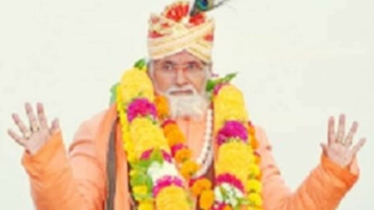 नहीं रहे पुत्र रत्न का आशीर्वाद देने वाले बाबा परमानंद, अश्लील वीडियो के बाद यूं खुला था राज Barabanki