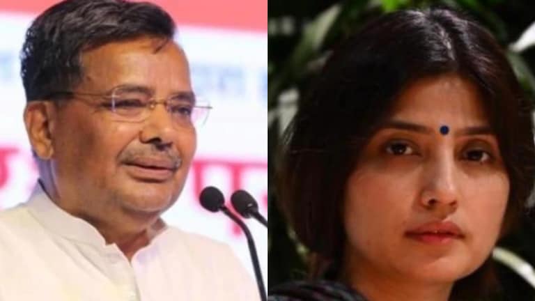 मैनपुरी में डिंपल से मोर्चा लेंगे योगी सरकार के कद्दावर मंत्री, जानें बीजेपी ने किसे उतारा मैदान में UP Tak