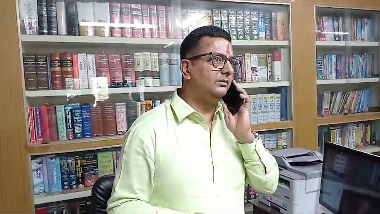 इलाहाबाद से BJP ने काटा रीता बहुगुणा जोशी का टिकट, वकील नीरज त्रिपाठी को उतारा, कौन हैं ये? UP Tak