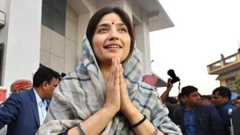 BJP ने मैनपुरी से जिन्हें बनाया कैंडिडेट उन जयवीर सिंह को लेकर क्या बोल गईं डिंपल यादव Dimple Yadav