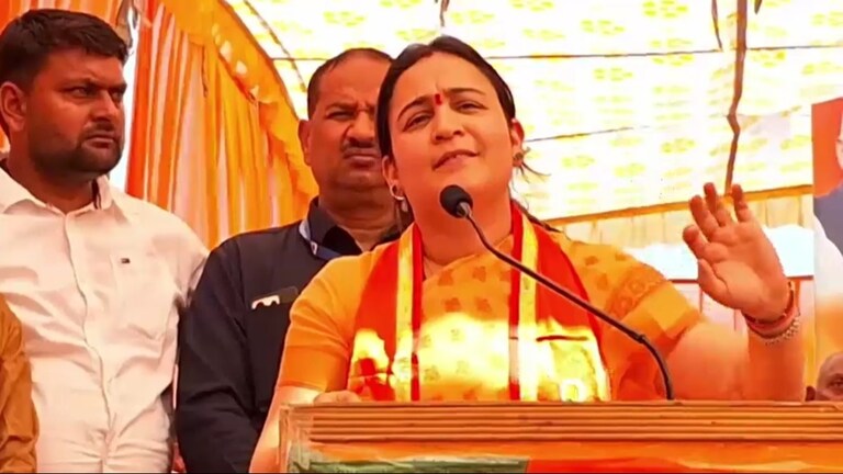 'उन्हें डर है कि...', अखिलेश ने कन्नौज से दाखिल किया पर्चा तो अपर्णा यादव ने कही ये बात UP Tak