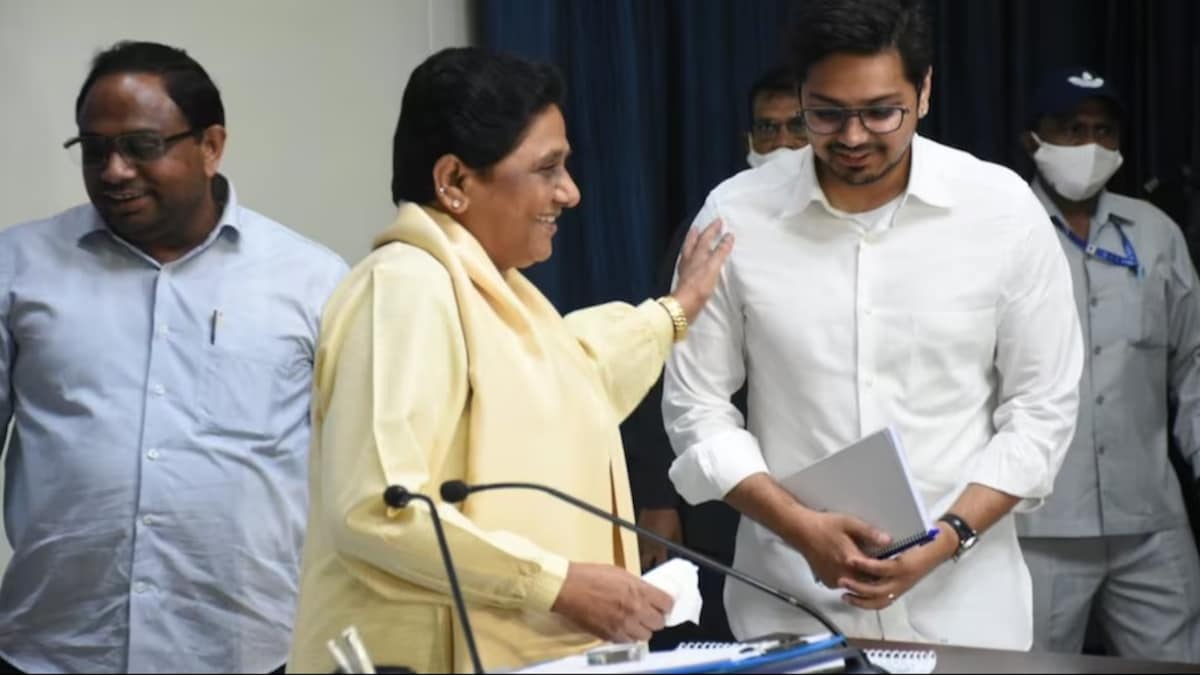 राम भगवान हैं और तुम इंसान तो औकात… BSP चीफ मायावती के भतीजे आकाश आनंद ने ये बोल चौंका दिया Mayawati, Akash Anand, BSP, BJP, Congress, Samajwadi Party, Ayodhya, Ram Mandir, Lok Sabha Chunav, UP Lok Sabha Chunav, UP News