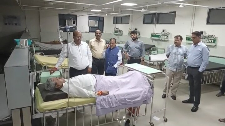 मुरादाबाद : इनोवा ने XUV कार को मारी टक्कर, BJP के राष्ट्रीय महासचिव दुष्यंत गौतम घायल, अस्पताल में इलाज जारी UP Tak