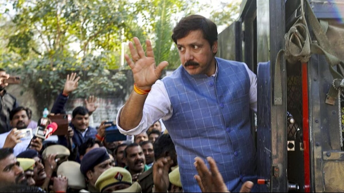 जमानत मिलने के बाद भी बाहुबली धनजंय सिंह की रिहाई में क्यों हो रही देरी? जानें कब आएंगे जेल से बाहर UP Tak