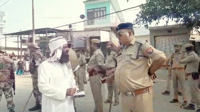 बदायूं में मुसलमानों को वोट डालने से रोका जा रहा? देखिए UP Tak के कैमरे में क्या कुछ रिकॉर्ड हुआ Badaun Lok Sabha Seat