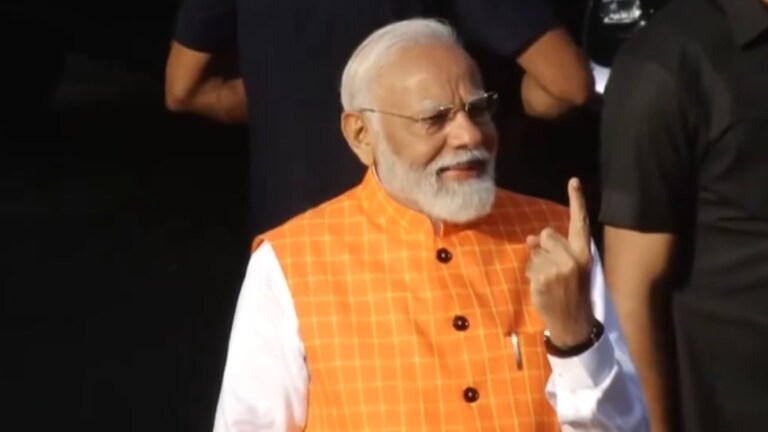 काशी में PM मोदी के रोड शो की तैयारी शुरू, इस शुभ संयोग में कर सकते हैं नामांकन UP Tak