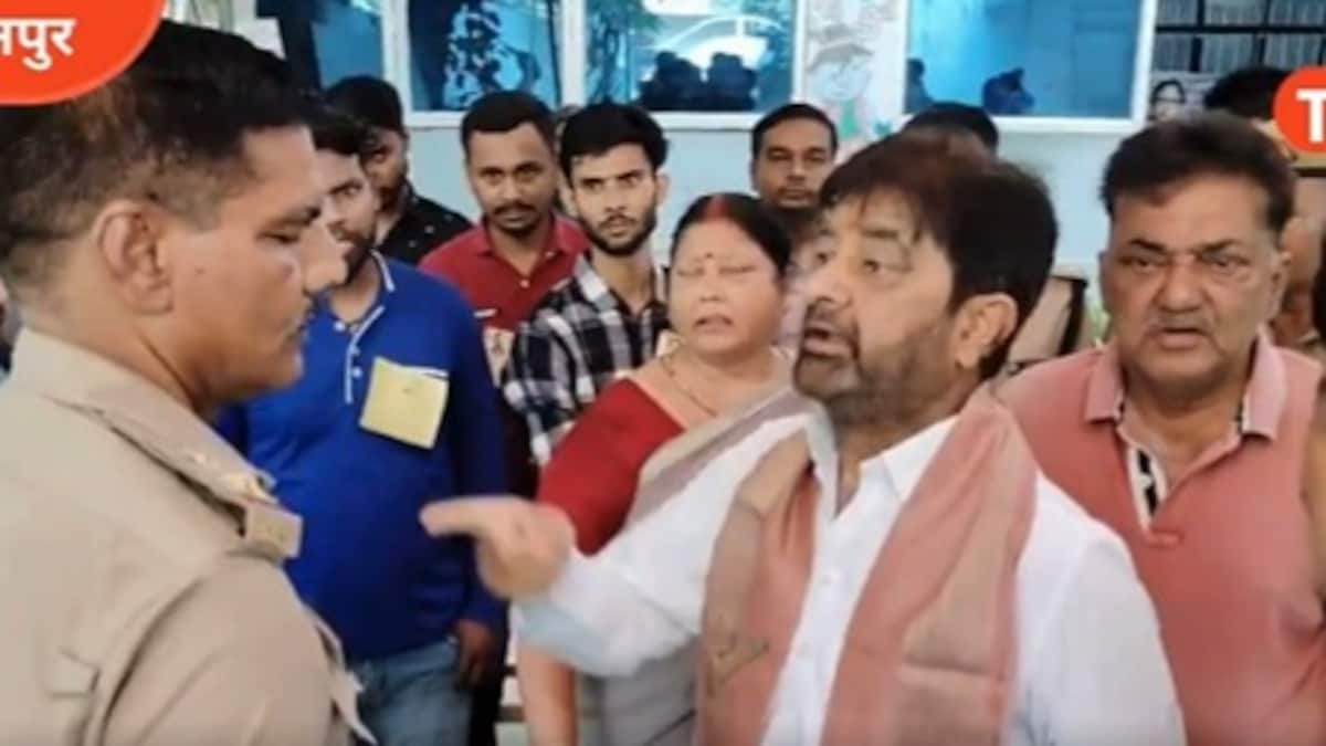 Kanpur Chunav 2024 : कानपुर में वोटिंग के बीच दारोगा से भिड़े BJP नेता, 'सॉरी सर' से भी नहीं माने, हुआ क्या था? UP Tak