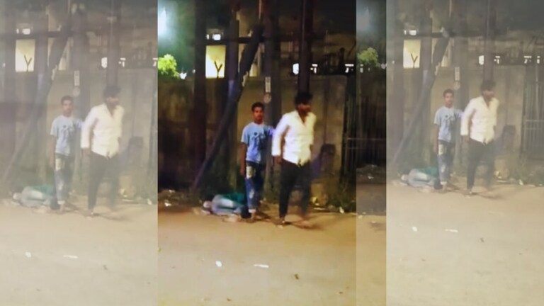 नोएडा में सड़क पर जमकर चले लात घूसे, खूब हुई मारपीट, वीडियो वायरल UP Tak