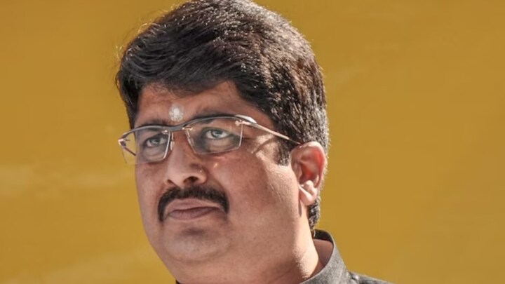 'हम समाज से अलग नहीं हैं...' ठाकुरों की नाराजगी पर राजा भैया ने दे दिया बेबाक जवाब Raja Bhaiya Interview