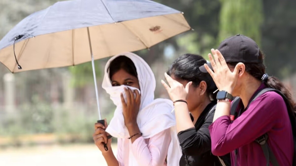 UP Weather News : अभी और सताएगी गर्मी...अगले तीन दिनों तक हीटवेव का कहर, इस जिलों के लिए रेड अलर्ट जारी UP Tak