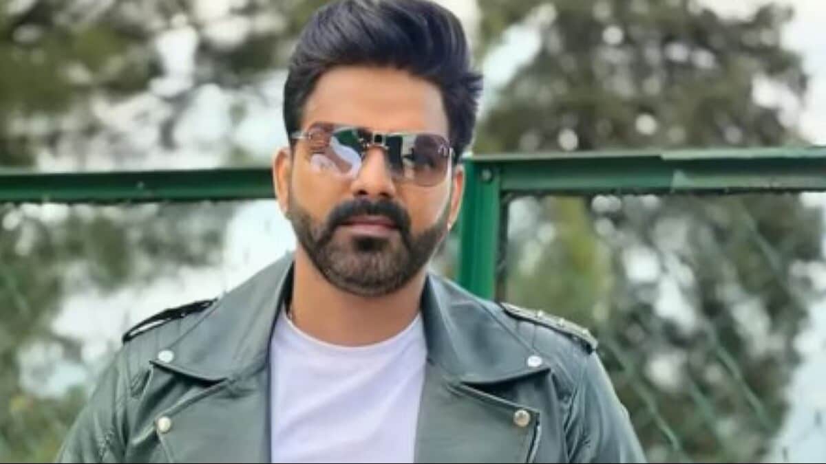 भाजपा ने भोजपुरी सुपरस्टार पवन सिंह को पार्टी से निष्कासित किया, सामने आई ये वजह UP Tak