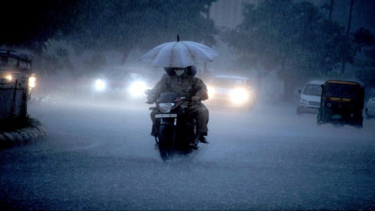 UP Weather Update: इंतजार की घड़ियां हुई खत्म! IMD ने बता दी तारीख कब होगी मॉनसून की बारिश IMD prediction about monsoon rain