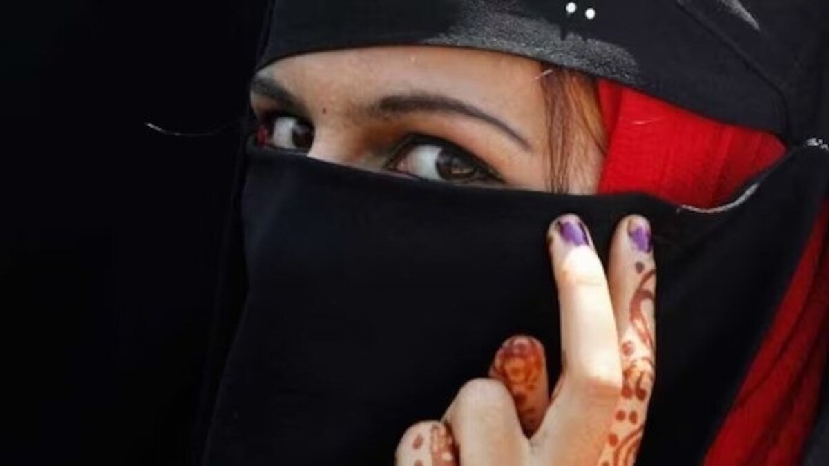 बरेली में मौलाना ने शादी के कुछ ही समय बाद पत्नी को बताया किन्नर और करने लगा ये डिमांड Muslim Woman