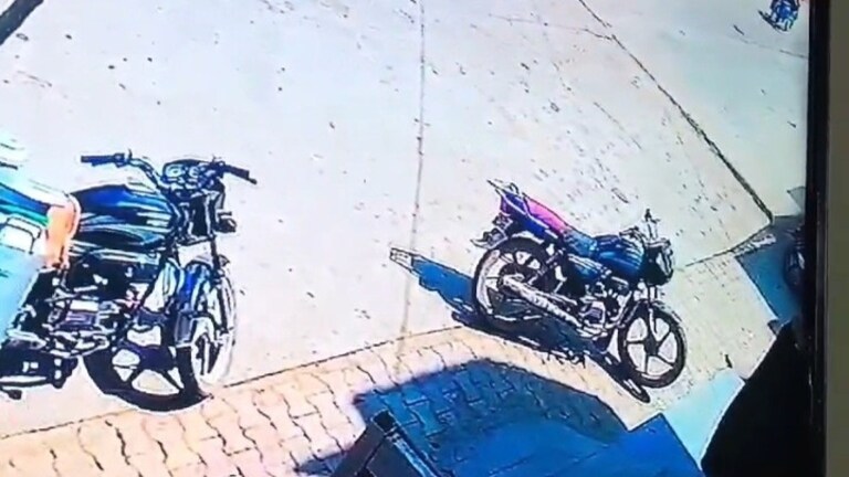 संभल में पड़ रही ऐसी गर्मी कि तेज धमाके के साथ ब्लास्ट कर गई सड़क, सहम गए लोग, CCTV में कैद हुई घटना  UP Tak