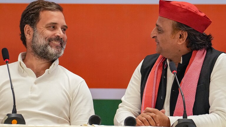 पूर्वांचल के सियासी रण में अखिलेश-राहुल के साथ ये क्या हुआ? Exit Poll के आंकड़े बहुत कुछ बता रहे Axis My India Exit Poll UP Lok Sabha Chunav 2024