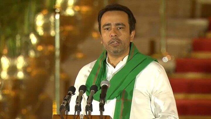 Modi Cabinet Portfolio : दो-दो खास मंत्रालयों का जिम्मा... देखिए मोदी सरकार में जयंत चौधरी को क्या-क्या मिला RLD Chief Jayant Chaudhary