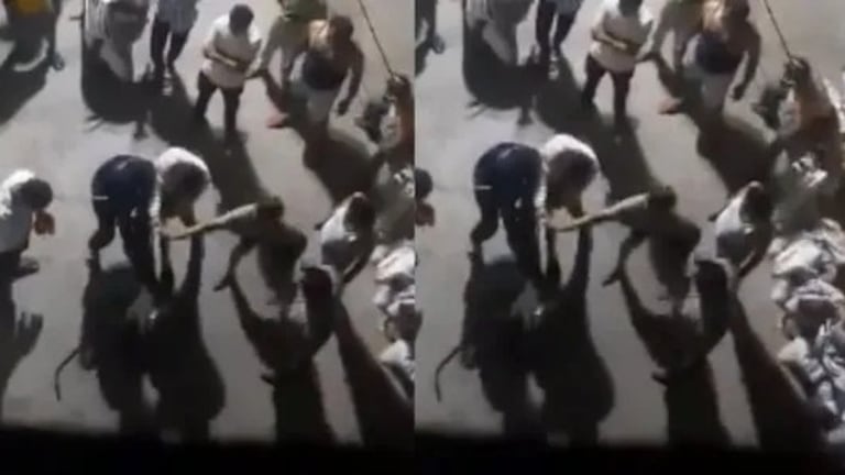 अलीगढ़ में मॉब लिंचिंग! चोरी की शक में बीच सड़क पर पिटाई से औरंगजेब की गई जान, इलाके में तनाव अलीगढ़ में मॉब लिंचिंग!