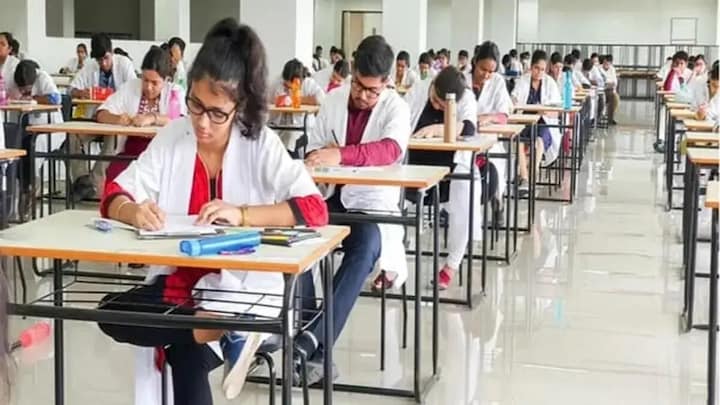 NEET UG की काउंसलिंग रोकी गई, आज से शुरू होनी थी प्रक्रिया, जल्द होगा नई तारीखों का ऐलान NEET-UG