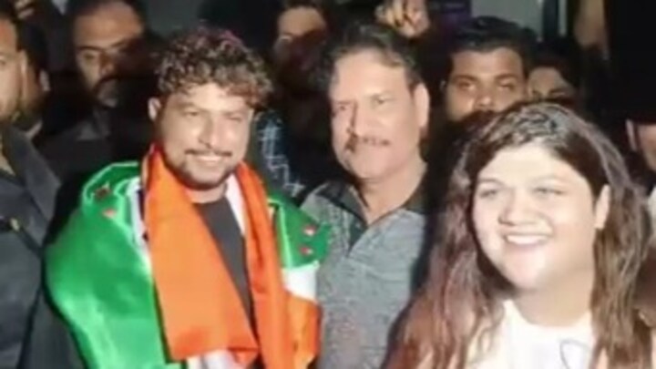 वनडे वर्ल्ड कप का फाइनल में हारने के बाद डिप्रेशन में था और...कानपुर पहुंचे कुलदीप यादव ने किया बड़ा खुलासा कुलदीप