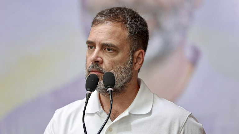 फ्रंट फुट पर बैटिंग कर रहे राहुल गांधी, PM मोदी के लिए बनेंगे सबसे बड़ी चुनौती! जानिए किसने बताया 'एंग्री यंग मैन' Congress MP Rahul Gandhi