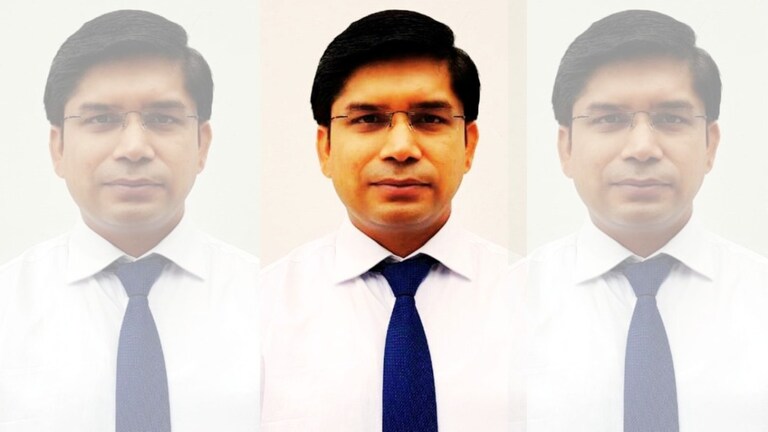 कौन हैं DM राजेंद्र पेंसिया जिन्होंने छापा मार पाया कि टीचर ने स्कूल में 1 घंटे चलाया था कैंडी क्रश? UP Tak