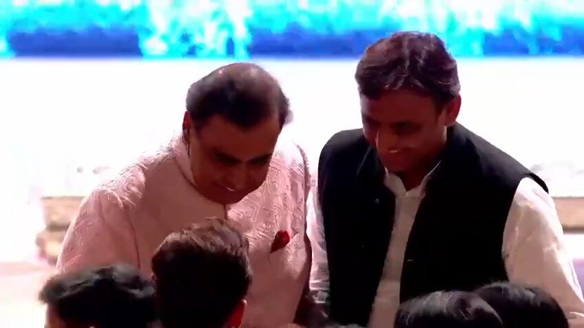 Picture: Mukesh Ambani & Anant Ambani