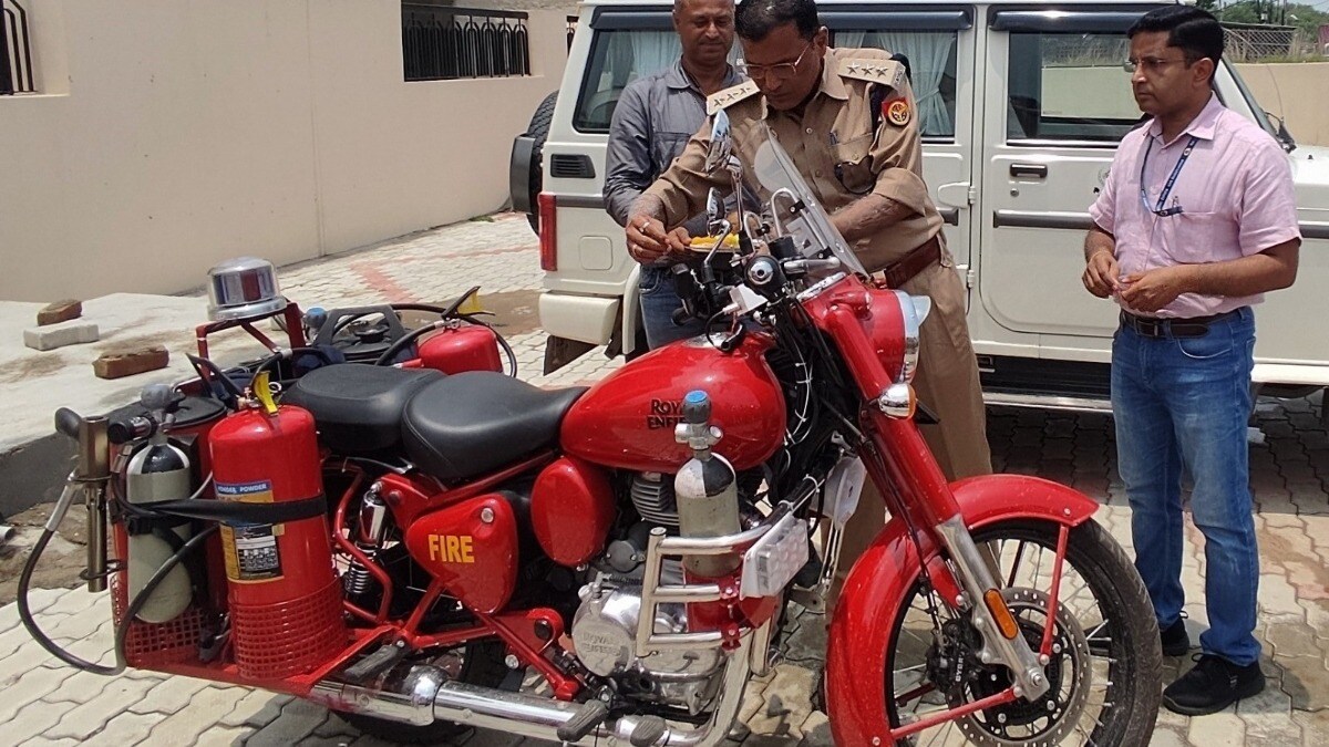 फिरोजाबाद में अब बाइक करेगी दमकल गाड़ी का काम, GAIL ने इसे यूं किया तैयार Firozabad News
