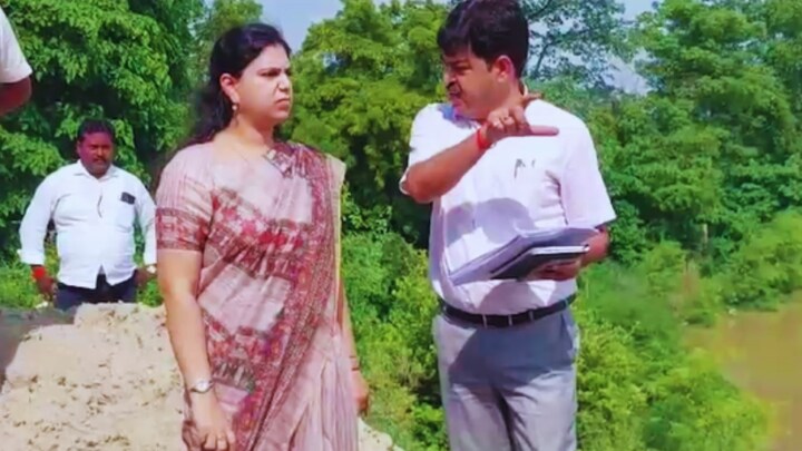 अरे धूप ही तो है, पिघल थोड़ी जाएंगे…देवरिया DM दिव्या मित्तल ने जब अधिकारियों को लगाई फटकार, वीडियो वायरल UP Tak