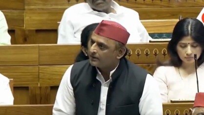Samajwadi party chief akhilesh yadav