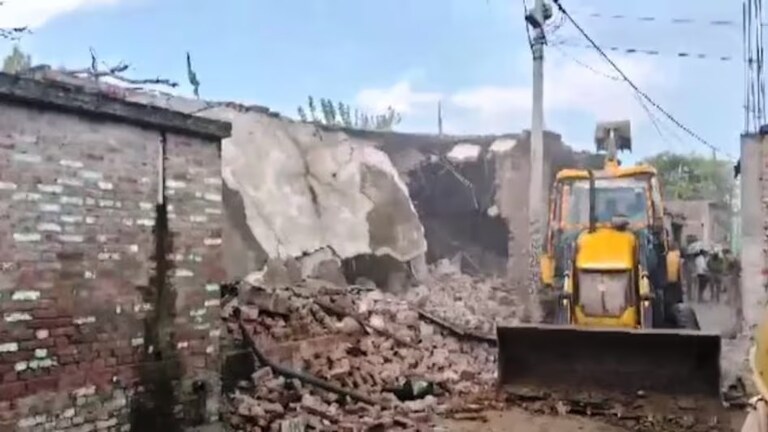 मोहर्रम जुलूस में हुआ था भारी हंगामा, तेजपाल की गई थी जान, बरेली पुलिस ने शुरू किया बुलडोजर एक्शन Bareilly