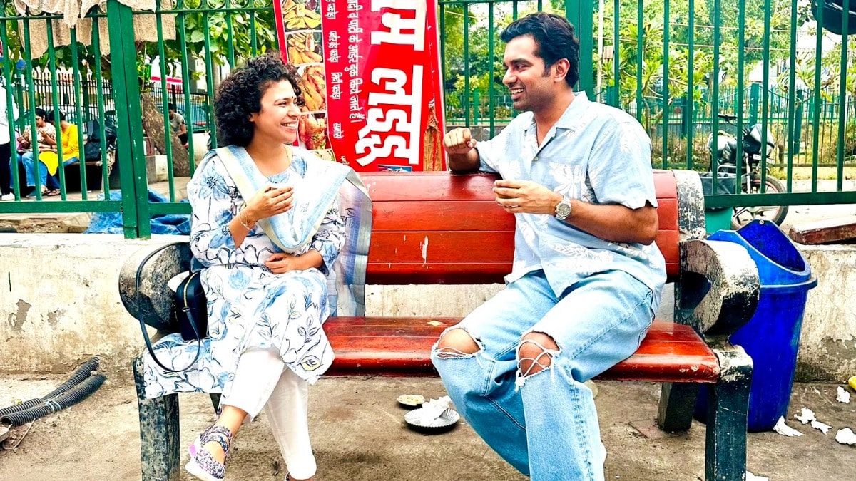 IAS पत्नी दुर्गा शक्ति नागपाल के साथ फोटो पोस्ट कर शादीशुदा लोगों ये बताने लगे पति अभिषेक सिंह IAS Durga Shakti Nagpal, Abhishek Singh