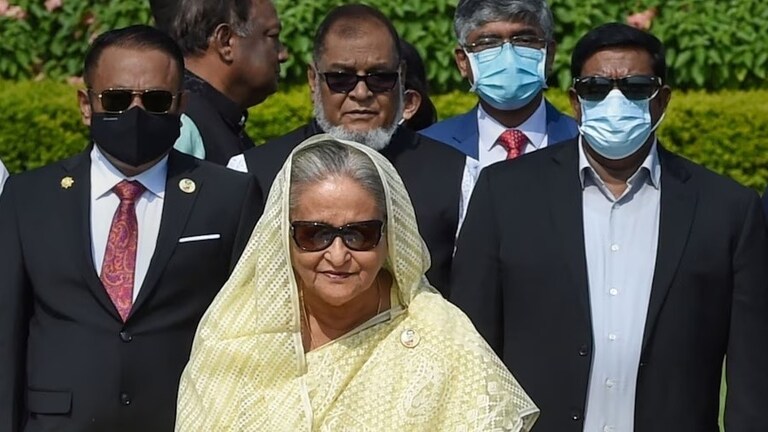 गाजियाबाद के हिंडन एयरबेस पर पूरी रात कैसे रहीं शेख हसीना, अब कहां के लिए निकला उनका जहाज? Sheikh Hasina