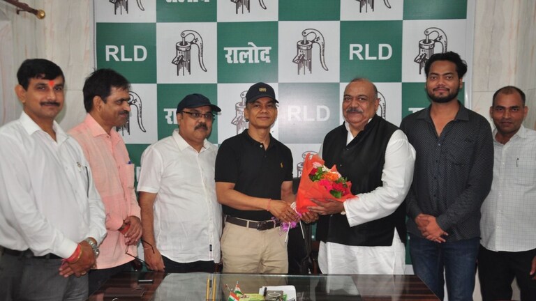 लोकदल के प्रदेश अध्यक्ष राव इकबाल खान ने दिया इस्तीफा, फिर इस पार्टी का थामा दामन UP Tak