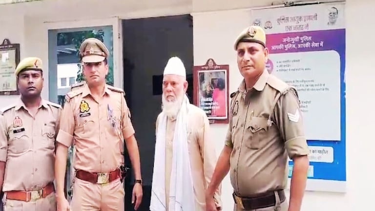 बच्ची से रेप का आरोपी 70 साल का मौलाना मुख्तार कानपुर में अरेस्ट फिर इसकी और गंदी कहानी पता चली UP Tak