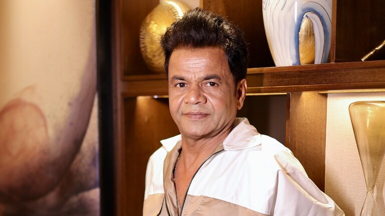 राजपाल यादव ने नहीं चुकाया कर्ज तो बैंक ने कुर्क कर दी शाहजहांपुर में पिता की करोड़ों की संपत्ति Rajpal Yadav