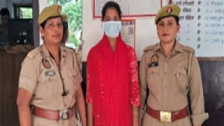 बिजनौर: जेल में बंद पति के लिए प्राइवेट पार्ट में चरस छिपाकर ले जा रही थी पत्नी, पुलिस ने पकड़ा तो हुआ ये खुलासा bijnor