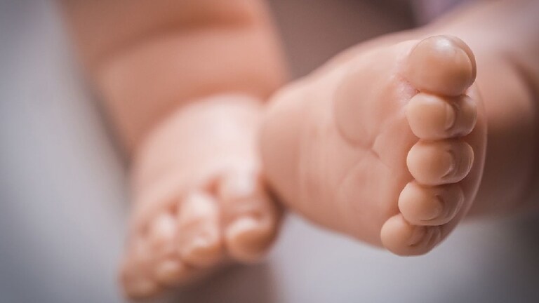 बरेली : डेढ़ महीने के बच्चे की खतना करने के दौरान कट गई गलत नस, मासूम की गई जान Bareilly News