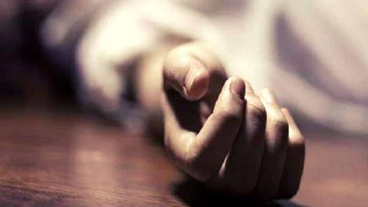 UP Police Constable Exam: पेपर देकर घर आया छात्र... मां से की बात और फिर दे दी जान, इस हाल में मिली लाश police-constable-exam-candidate-kills-self