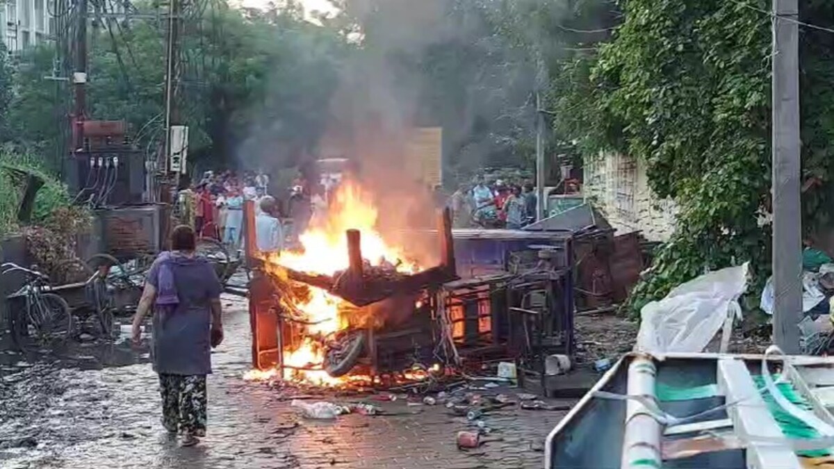 गाजियाबाद रेप केस: नाबालिग के साथ हुई घटना को लेकर भारी गुस्सा और आगजनी, जानें पूरा मामला Ghaziabad