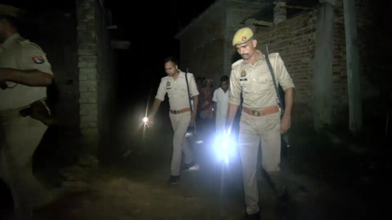 आदमखोर का खौफ, गश्त करती पुलिस... यूपी Tak के कैमरे से देखिए 'ऑपरेशन भेड़िया' की पूरी कहानी Bahraich Woolf Attack News