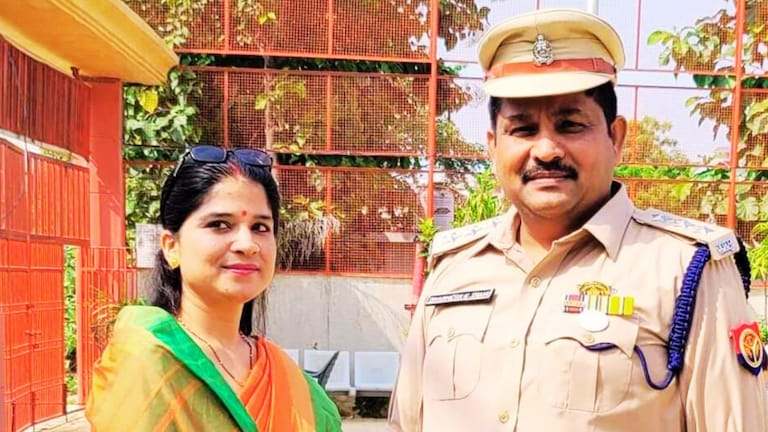 STF के एनकाउंटर स्पेशलिस्ट अफसर की पत्नी को यूपी में मिला खास पद, कौन हैं DK और ऋतु शाही? UP Tak