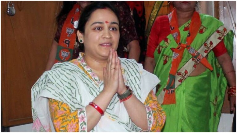 BJP से नाराज चल रहीं मुलायम सिंह यादव की बहू अपर्णा का अगला कदम क्या होगा? जानिए Aparna Yadav