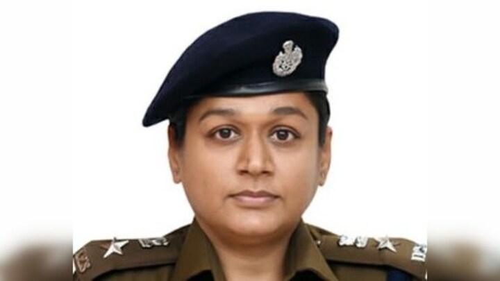 कौन हैं IPS मीनाक्षी कात्यान जिन्होंने भदोही में सपा MLA जाहिद बेग के घर से किशोरी कराई मुक्त? IPS Meenakshi Katyan
