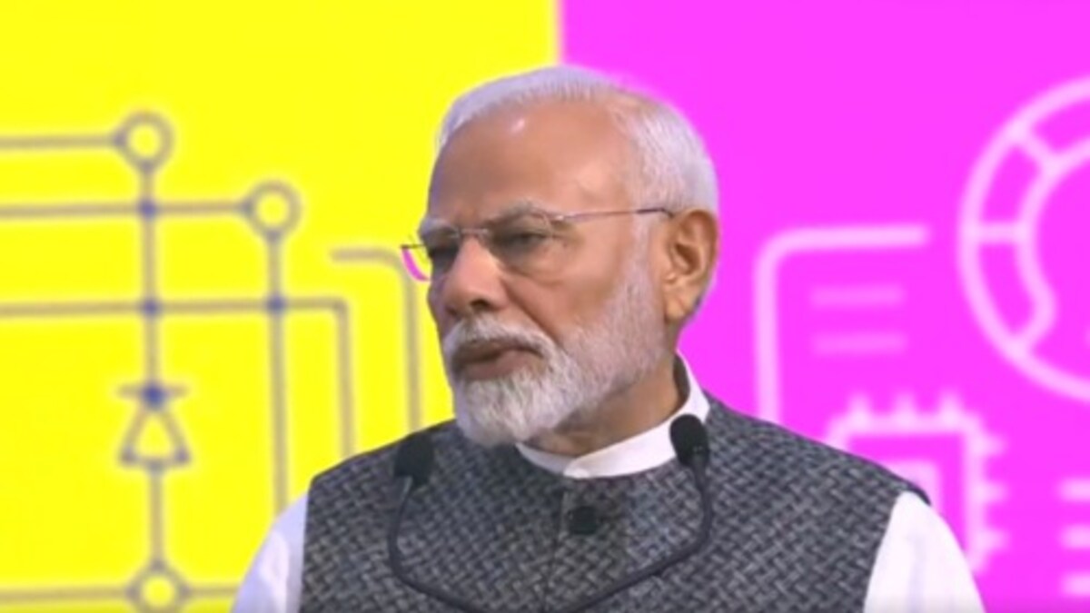 नोएडा में पीएम मोदी ने किया 'सेमीकॉन इंडिया एक्स्पो' का उद्घाटन, सेमीकंडक्टर कंपनियों के लिए किया बड़ा एलान pm modi